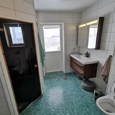 بيت للعطل Tromvik