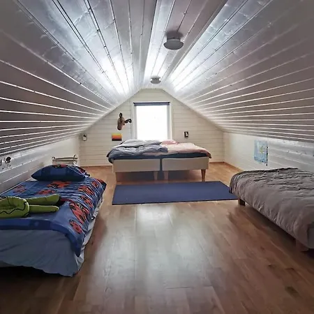 بيت للعطل Tromvik ترومسو