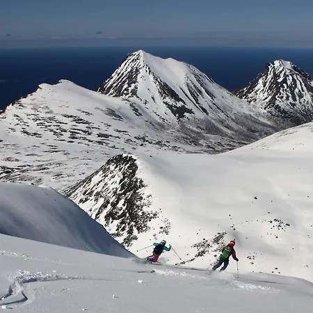 Tromvik بيت للعطل ترومسو